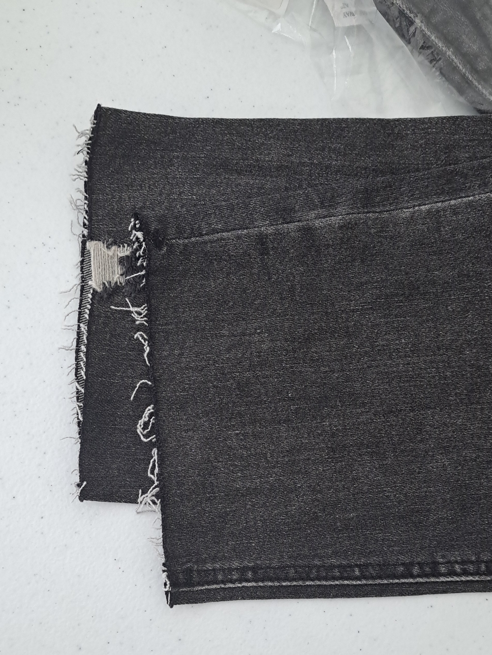 Risen High Rise Slim Straight Crop Jeans Raw Hem Stretch Denim Size 31 & 32 - Picture 5 of 9